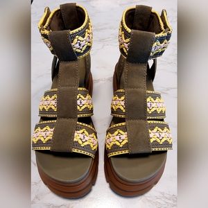 Anthropologie UGG Ashton Heritage Braid Suede Sandals Burnt Olive Women Sz 7.5